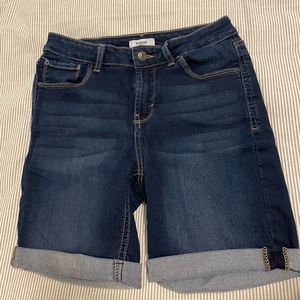 Kenzie Bermuda denim shorts size 8/29